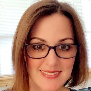 Meet your Posher, Carie